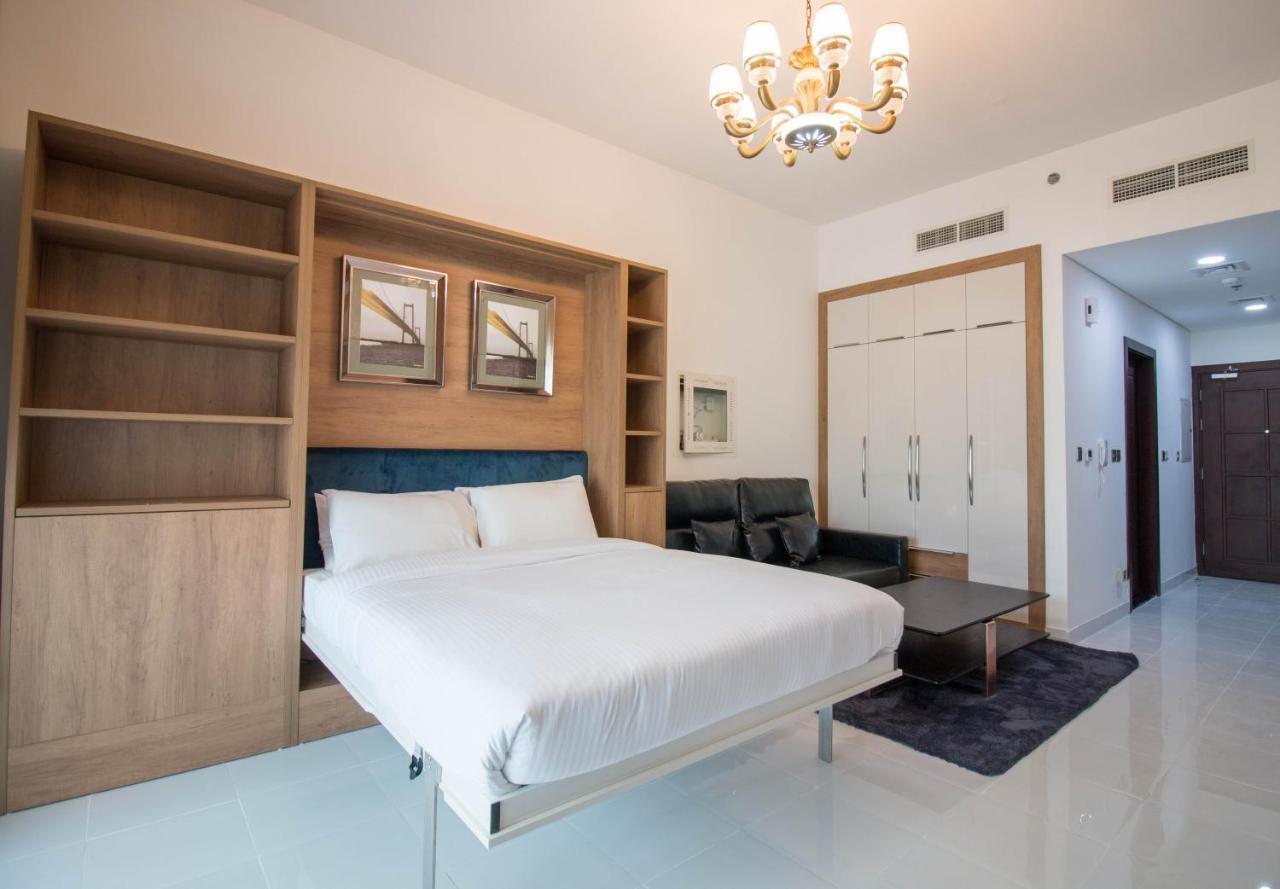 Furnished Studio, Close To All Amenties! - Resortz 11 Dubai Esterno foto